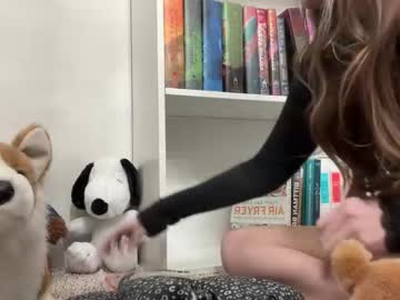 fantasyella's chat room