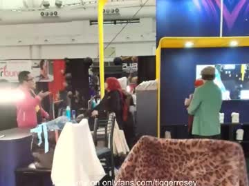 tiggerrosey's chat room