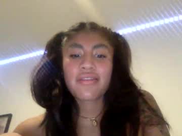 pretty_girl828687's chat room