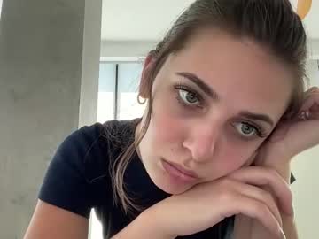 lauramaexo's chat room