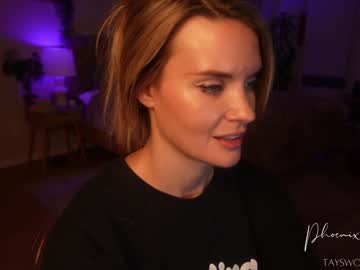 phoenix_taylor's chat room
