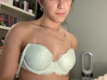 elenalovexxx's chat room