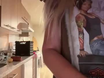 honeybun_z's chat room