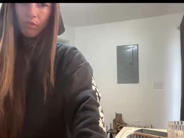 laylahlaylah1's chat room