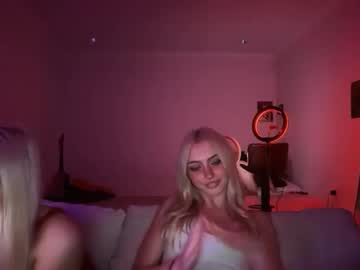 chloeros3e's chat room