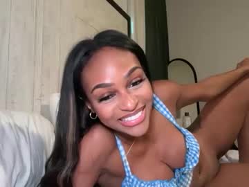 _avamonroe's chat room