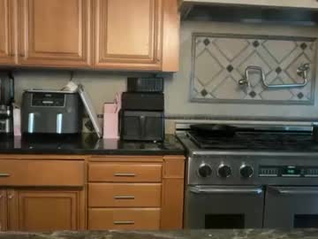 lunarose17's chat room