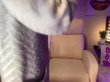 bunnieandthedude's chat room