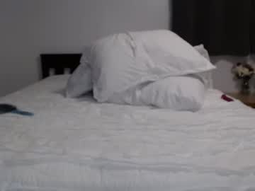 ellalowe's chat room