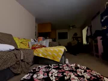 prettyandpinkkk's chat room