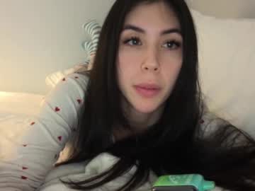 lilylustxoxo's chat room