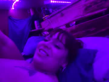 kracknkahoonas's chat room