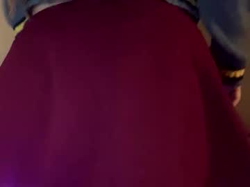 laineylifts's chat room