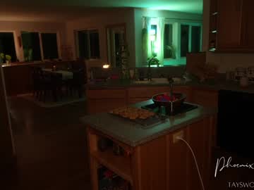 phoenix_taylor's chat room