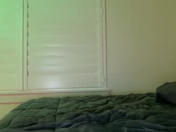 ella_hill's chat room