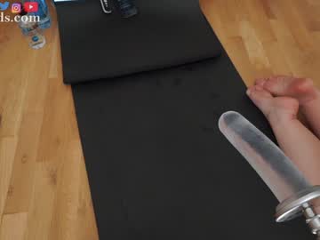 serareads's chat room