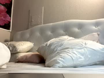 hawaiigirl_'s chat room