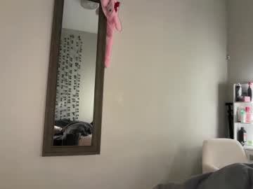 sophiasecretsx's chat room