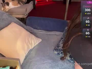 petitejewel's chat room