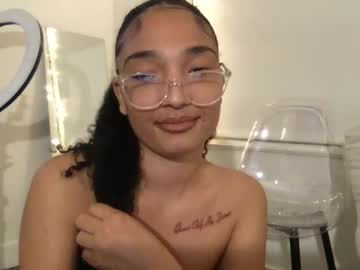 rosalinatoosexy's chat room