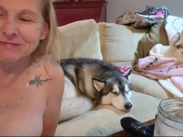 matureluvin's chat room