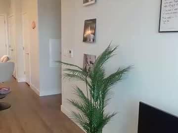 emilyybarely's chat room