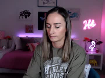 holihurricane's chat room