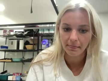 chloexbabe's chat room