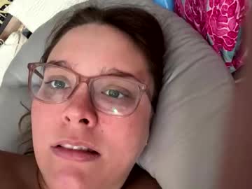 thecannababeh's chat room