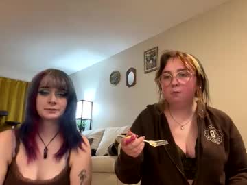 thewildwildwest's chat room