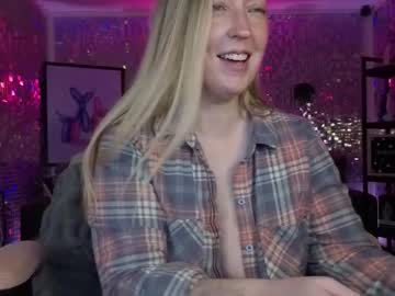 lucyallen4201's chat room