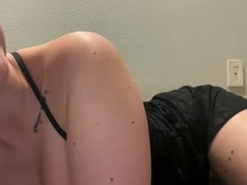 cherry7_7's chat room