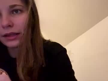 deepthroatqueen33's chat room