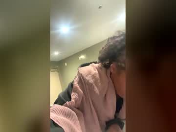 therayerevealed's chat room