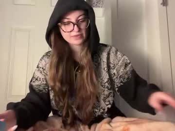 fantasyella's chat room