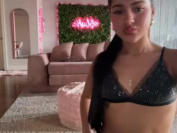 minahoneyy38's chat room