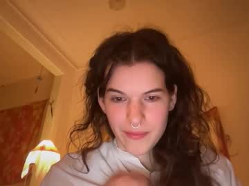 sky_lounge's chat room