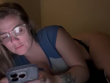 valeriexo21's chat room