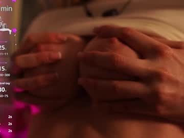 moonelly's chat room