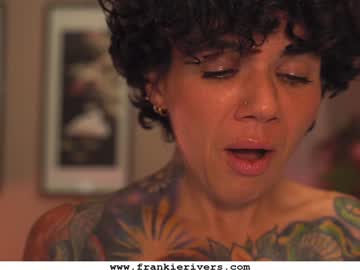 _frankie_rivers's chat room