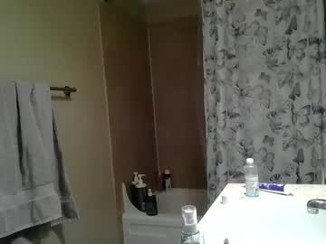 luckyducky02's chat room