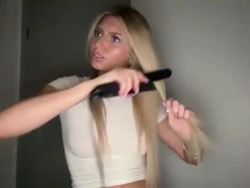 summerclarkee's chat room