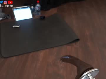 serareads's chat room