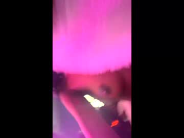 lilyblloom's chat room