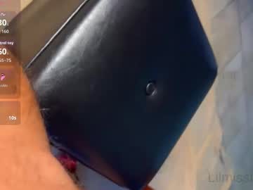 bigguylilmiss's chat room