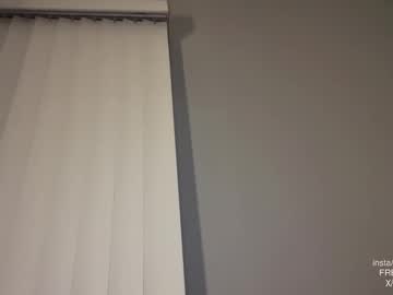 angelllsworlddd's chat room