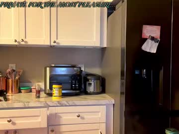 voilet22's chat room