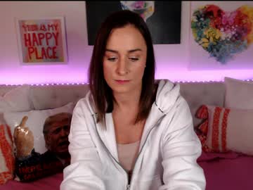 holihurricane's chat room