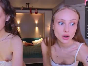 2mamacitas's chat room