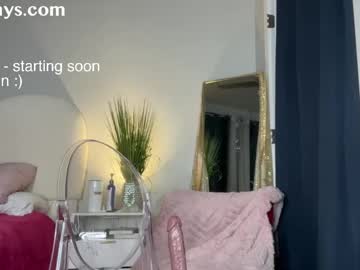 saraloverays's chat room